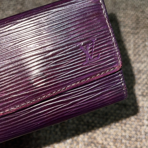 LOUIS VUITTON SIX KEYCASE - Picture 5 of 5